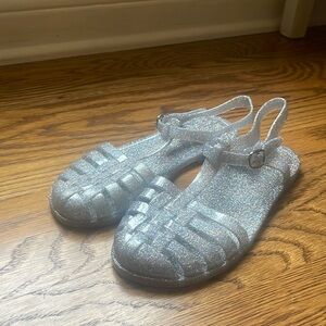 Old Navy girls size 4 clear jelly shoes sandals silver glitter